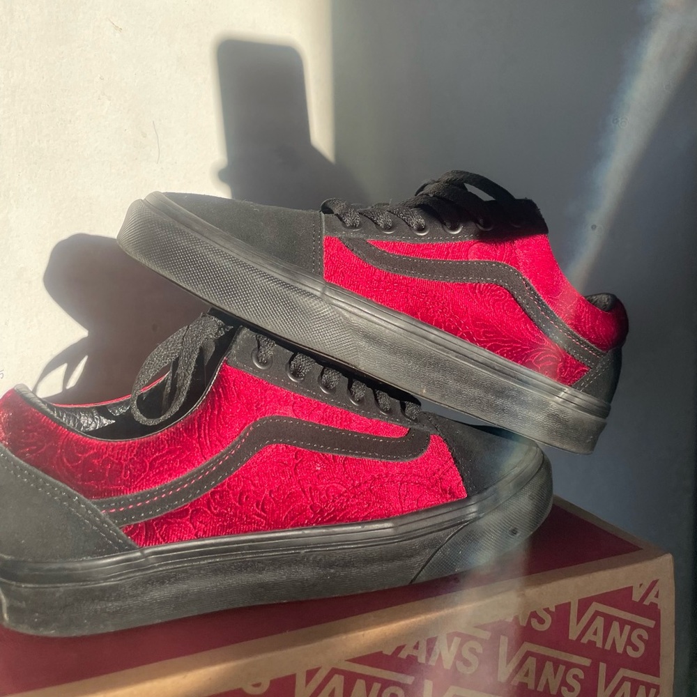 Vans Kids Black and Red Velvet Old Skool Sneakers